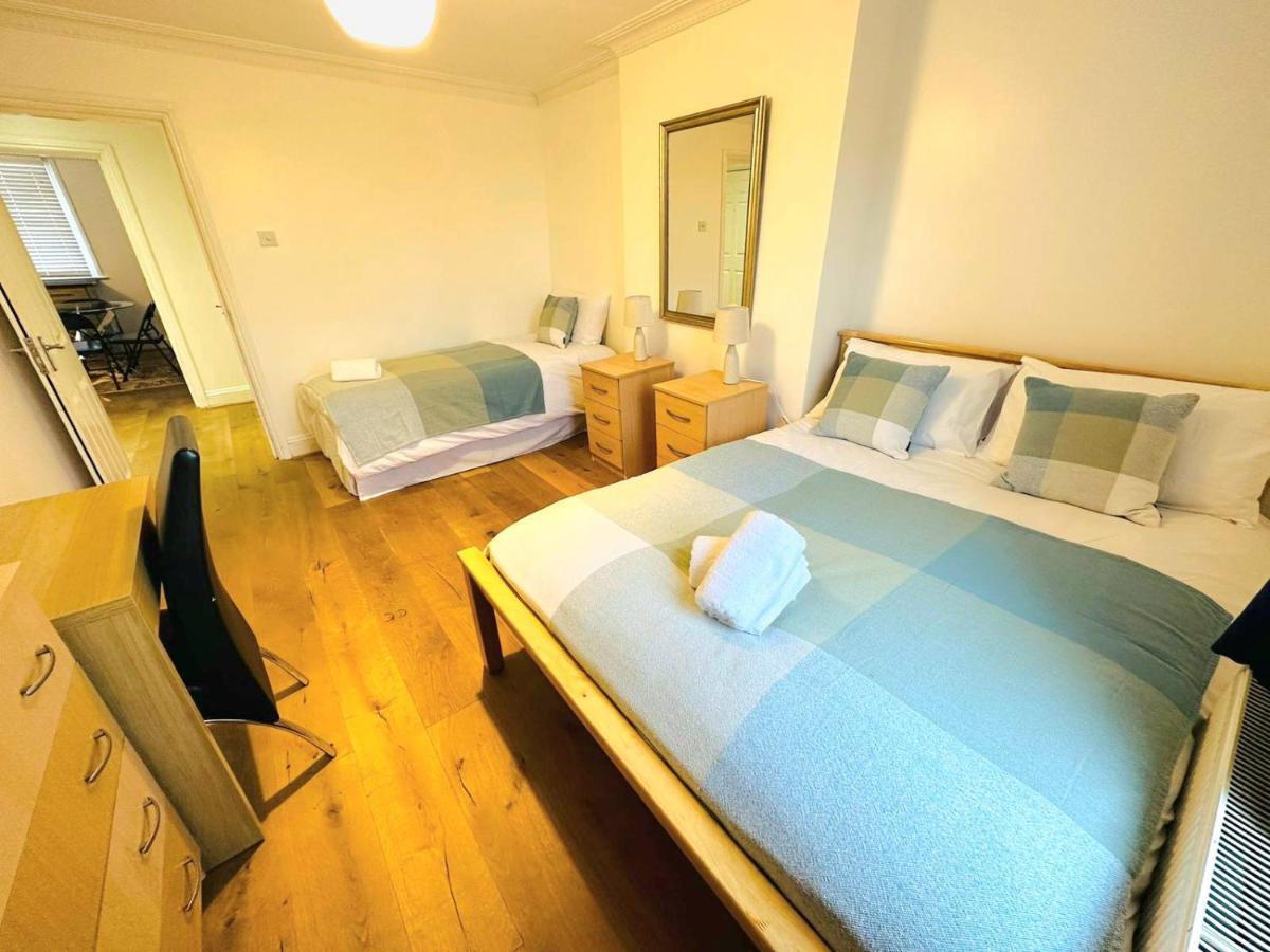 Cosy Home In Kensington - Great Location! 3 Minutes Walk To Earl'S Court Station 런던 외부 사진
