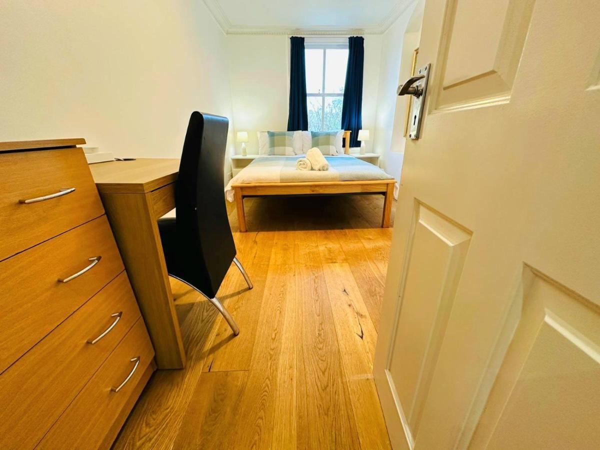 Cosy Home In Kensington - Great Location! 3 Minutes Walk To Earl'S Court Station 런던 외부 사진