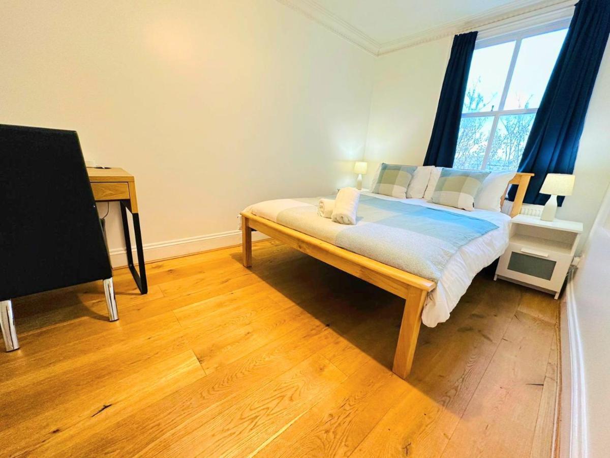 Cosy Home In Kensington - Great Location! 3 Minutes Walk To Earl'S Court Station 런던 외부 사진