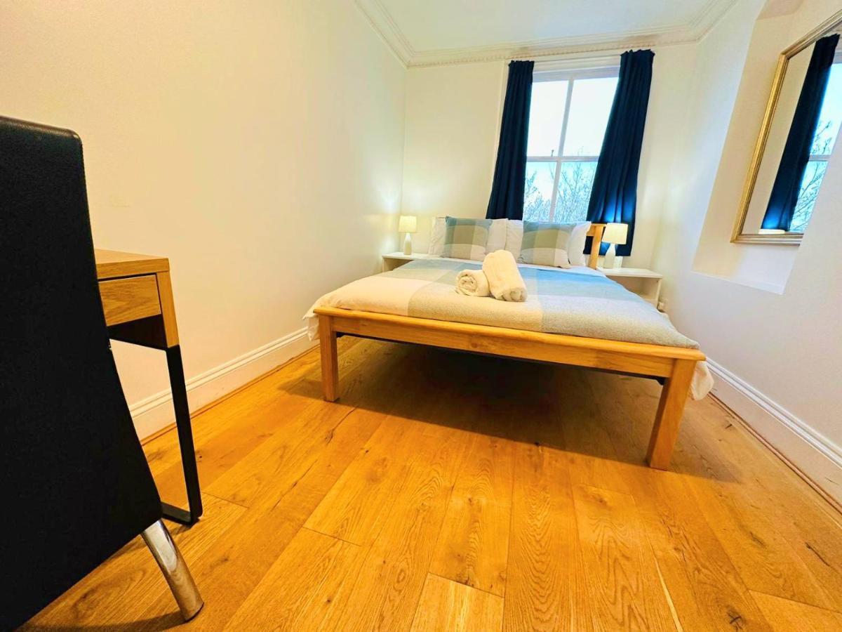 Cosy Home In Kensington - Great Location! 3 Minutes Walk To Earl'S Court Station 런던 외부 사진